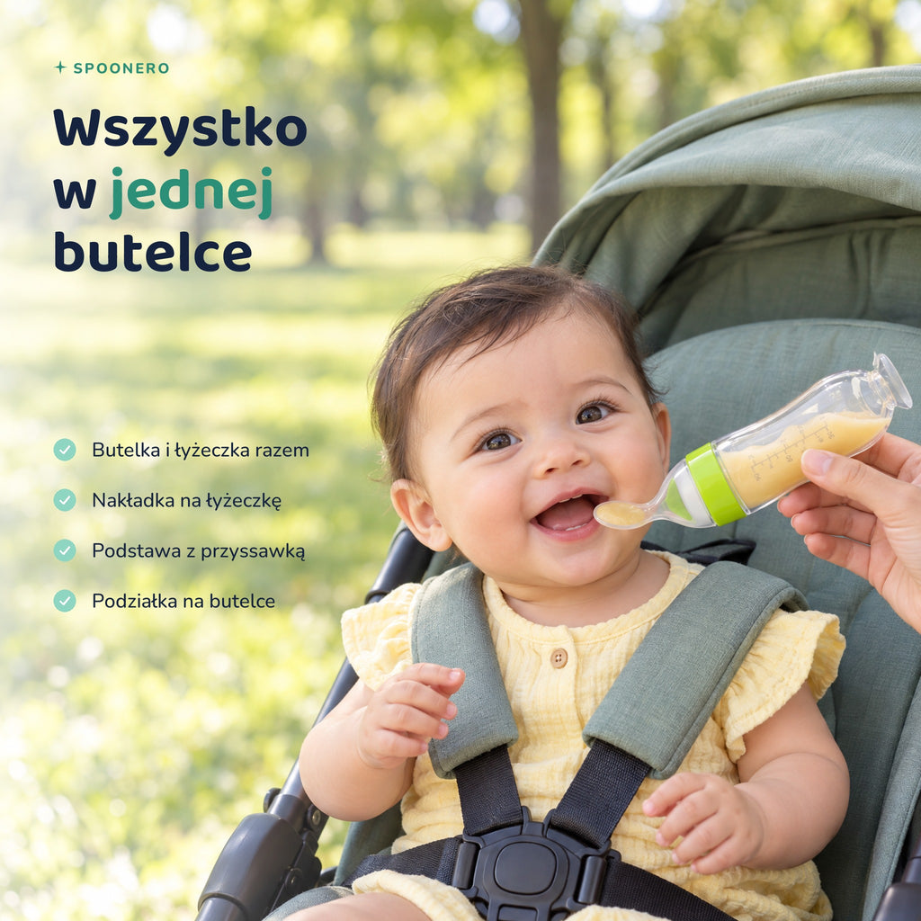 Uśmiechnięte dziecko w wózku w parku karmione kaszką z butelki z łyżeczką Spoonero